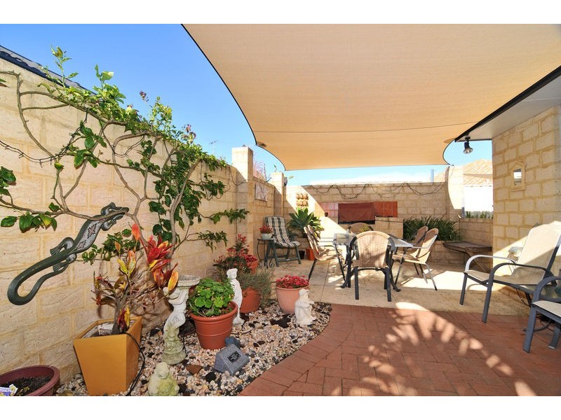 27 Darwin Terrace, Dudley Park WA 6210