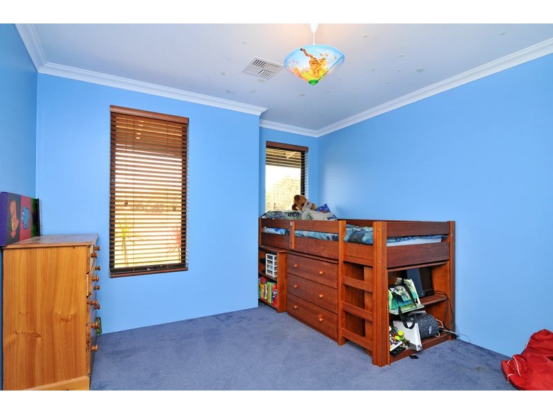 25 Macquarie Drive, Coodanup WA 6210