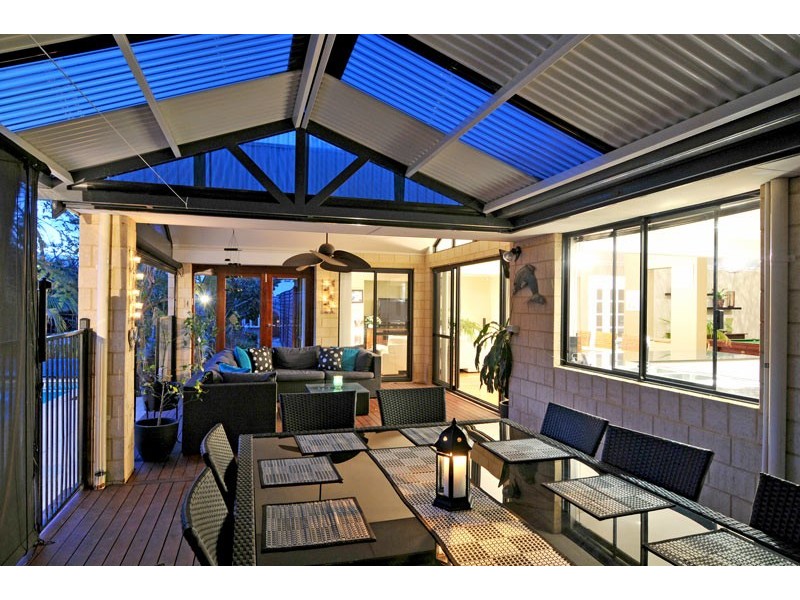 25 Macquarie Drive, Coodanup WA 6210