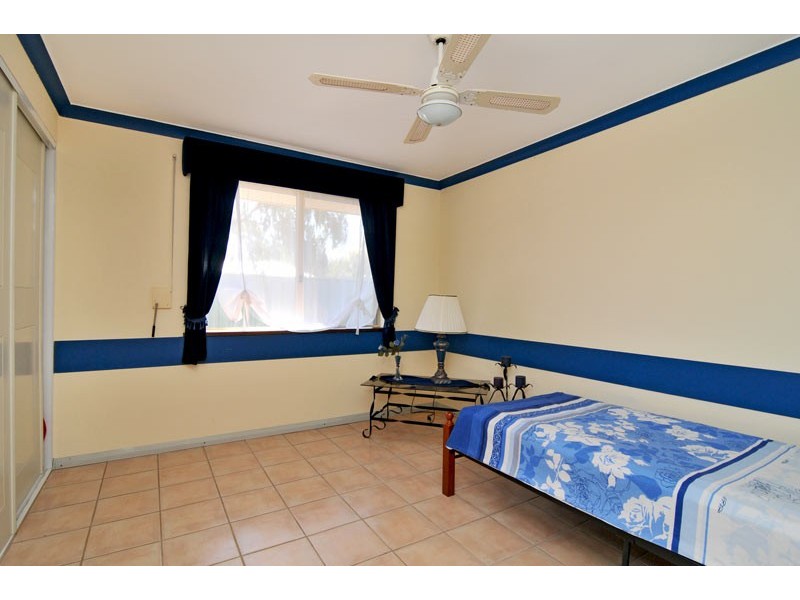 5 Maclean Way, Greenfields WA 6210