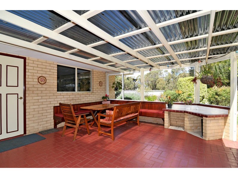5 Maclean Way, Greenfields WA 6210