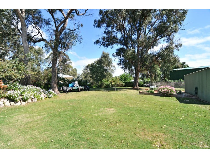 5 Maclean Way, Greenfields WA 6210