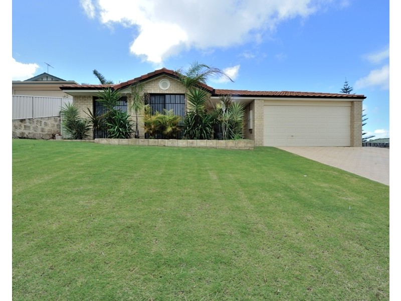 10 Lambourne Place, Halls Head WA 6210