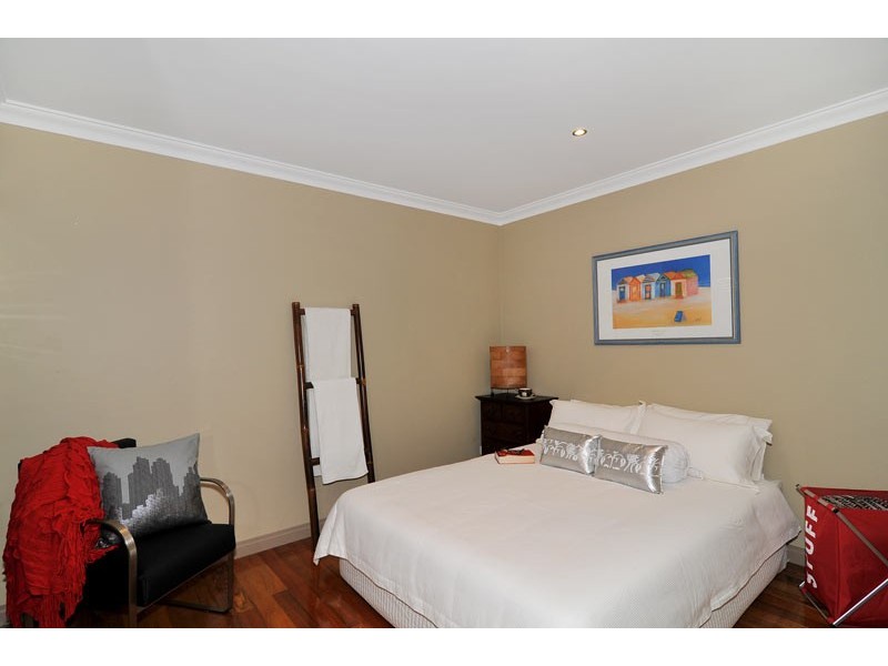 5A Pinnace Court, Halls Head WA 6210