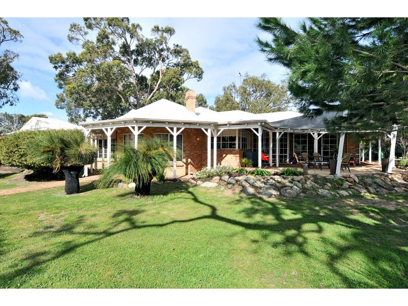 6 Woodsong Close, Falcon WA 6210