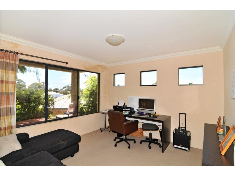 79 Leighton Road, Halls Head WA 6210