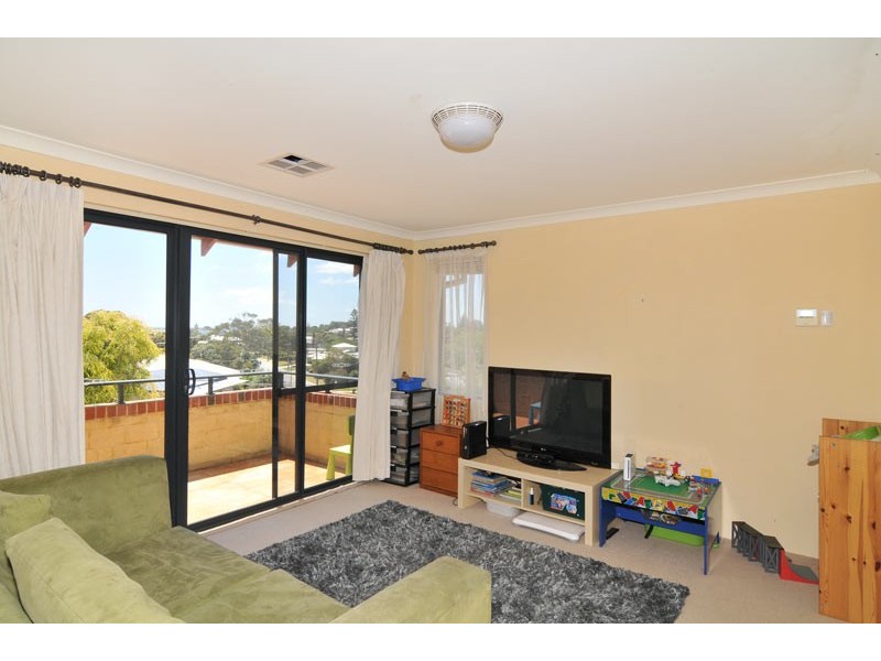 79 Leighton Road, Halls Head WA 6210