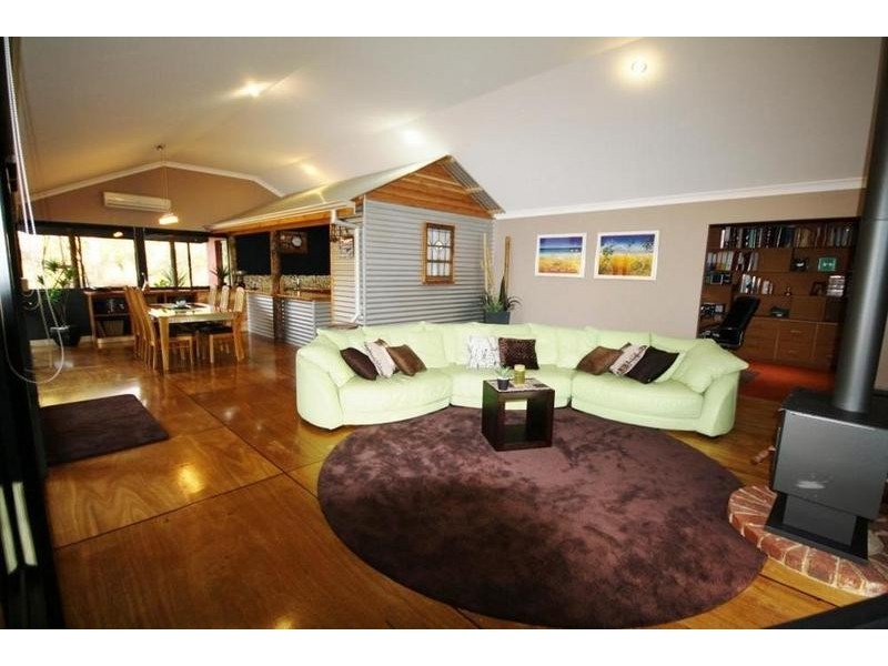 84 Peaceful Waters Drive, Barragup WA 6209