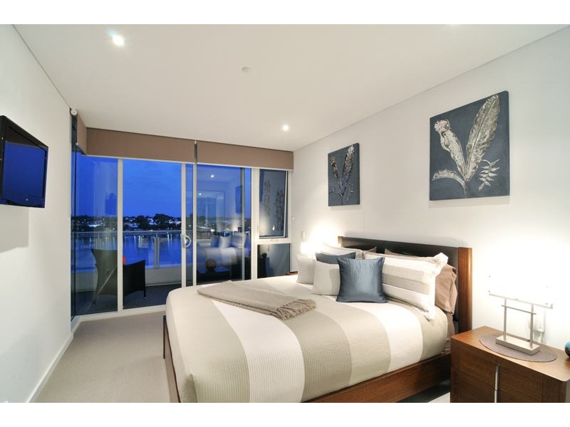 503/3 Marco Polo Drive, Mandurah WA 6210