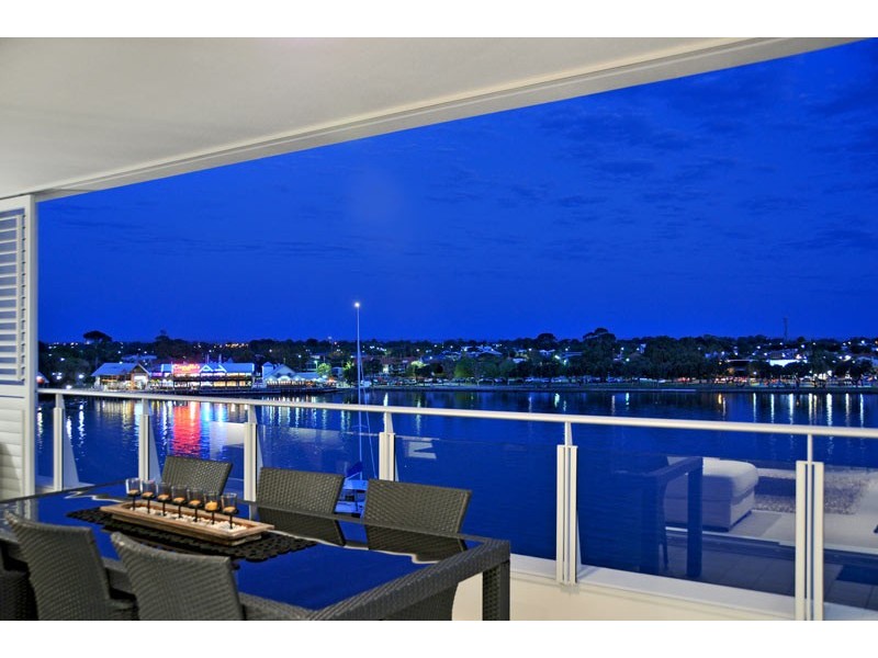 503/3 Marco Polo Drive, Mandurah WA 6210