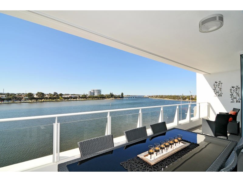 503/3 Marco Polo Drive, Mandurah WA 6210