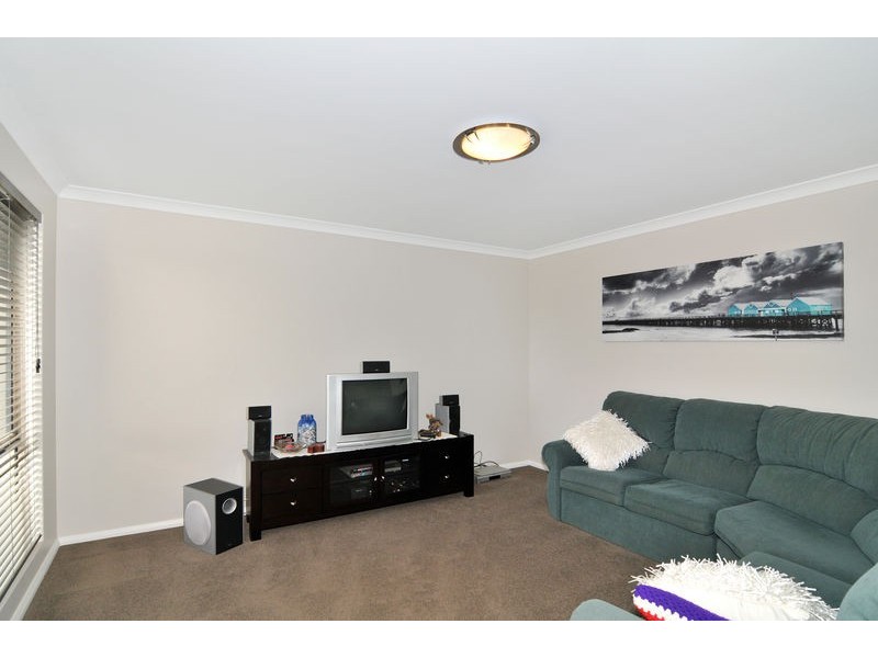 35 Malata Ridge, Lakelands WA 6180