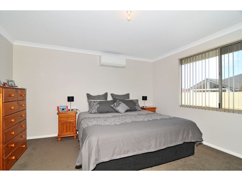 35 Malata Ridge, Lakelands WA 6180