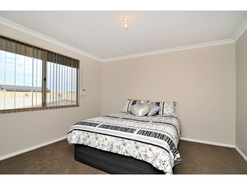 35 Malata Ridge, Lakelands WA 6180