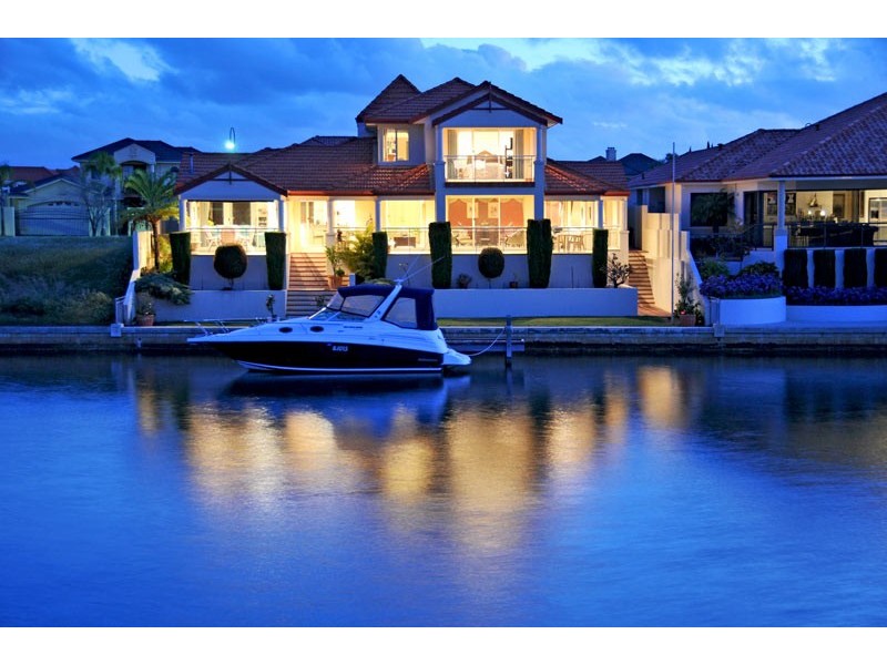 5 Finistere Island Retreat, Halls Head WA 6210