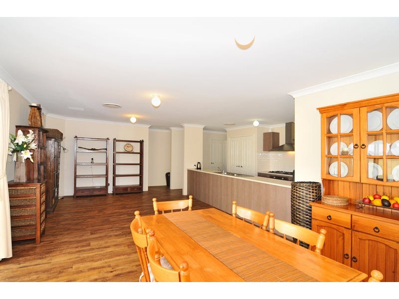 21 Wells Road, Pinjarra WA 6208