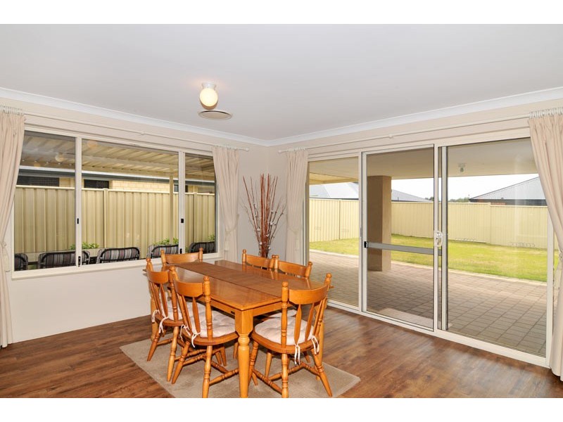 21 Wells Road, Pinjarra WA 6208