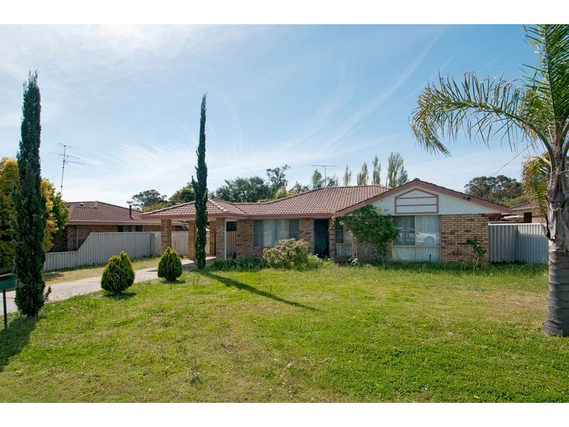 23 Saskatchewan Way, Greenfields WA 6210