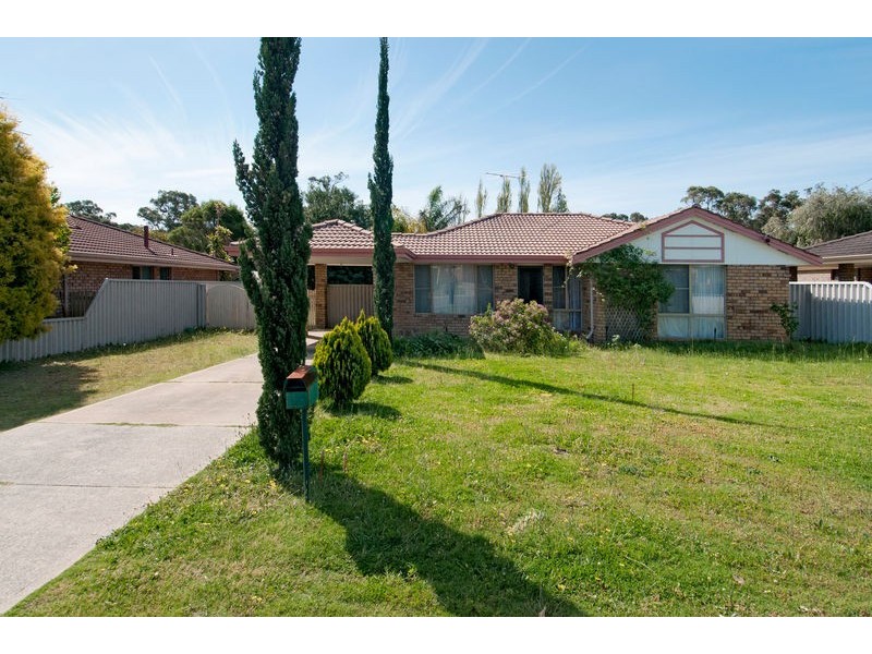 23 Saskatchewan Way, Greenfields WA 6210
