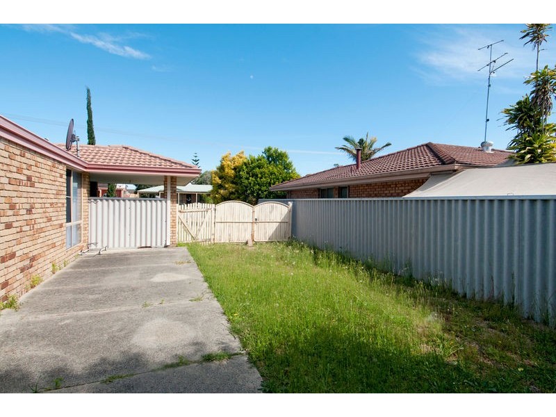 23 Saskatchewan Way, Greenfields WA 6210