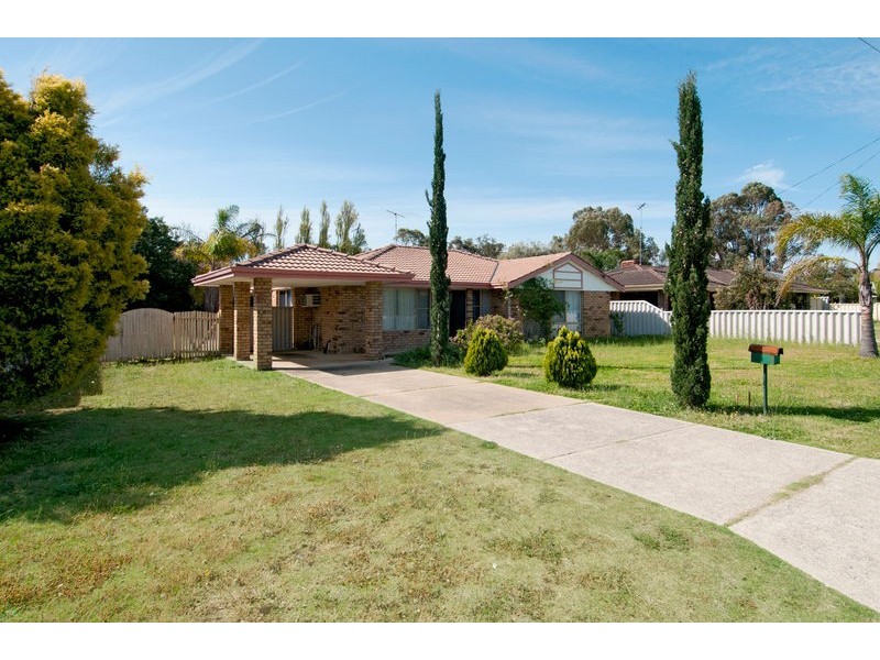 23 Saskatchewan Way, Greenfields WA 6210