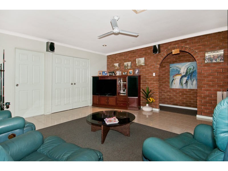 35 Wanjeep Street, Coodanup WA 6210