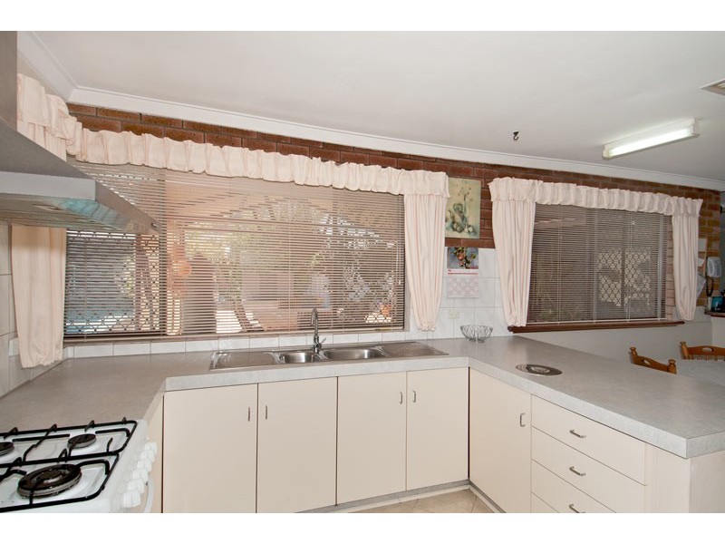 35 Wanjeep Street, Coodanup WA 6210