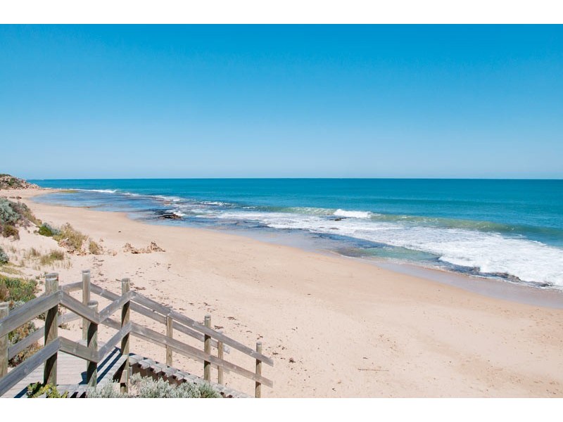 10 Cruentas Way, Halls Head WA 6210