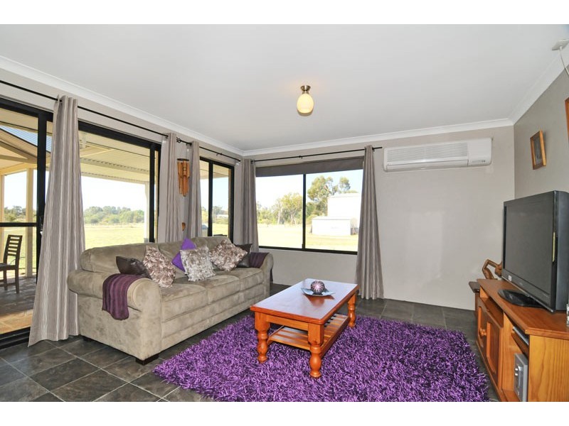 60 Lymon Road, Stake Hill WA 6210