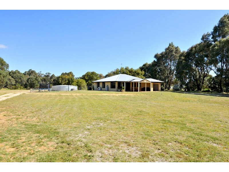 60 Lymon Road, Stake Hill WA 6210