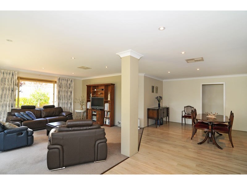 118 Leslie Street, Dudley Park WA 6210