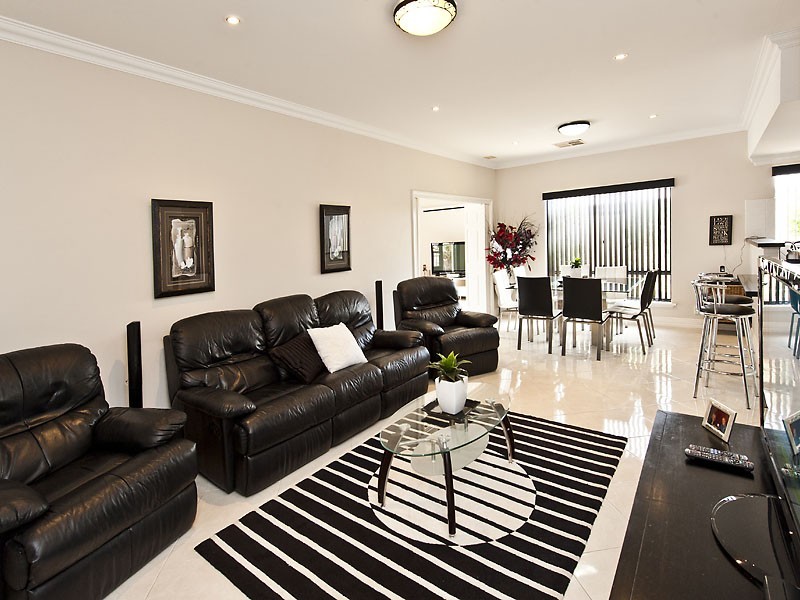 16 Granby Road, Secret Harbour WA 6173