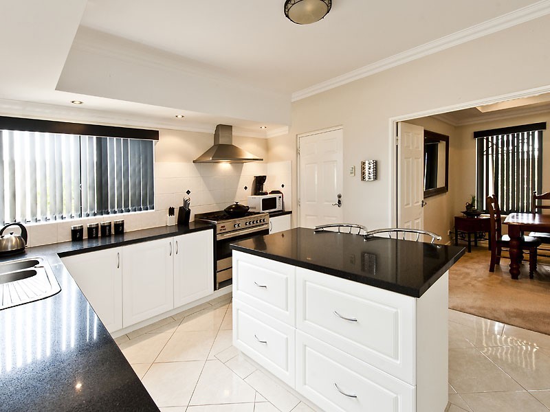 16 Granby Road, Secret Harbour WA 6173