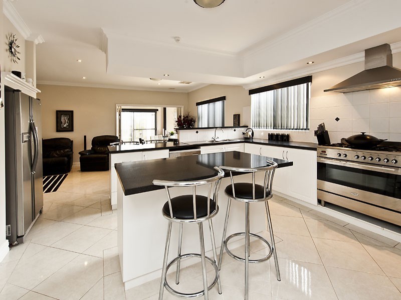 16 Granby Road, Secret Harbour WA 6173