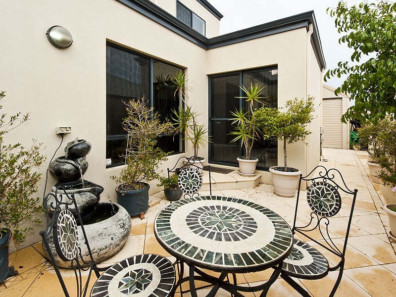 16 Granby Road, Secret Harbour WA 6173