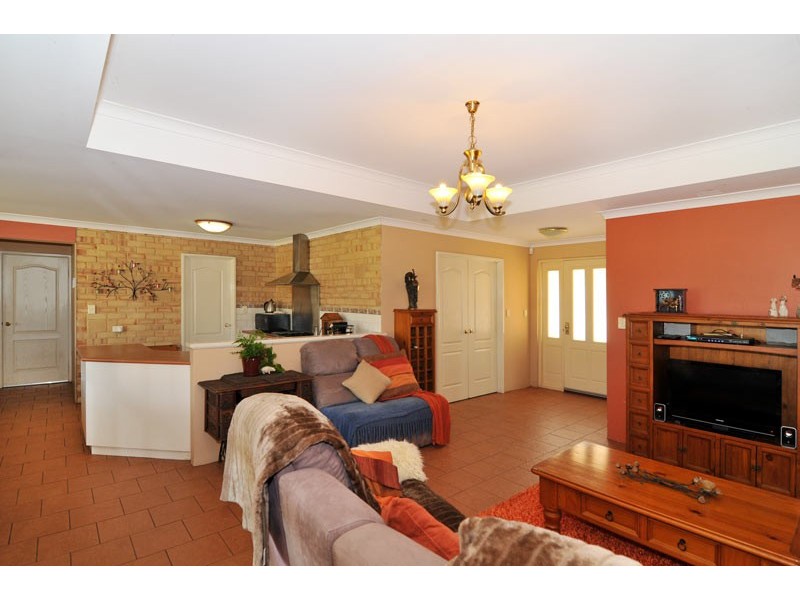 11 Evergreen Loop, Stake Hill WA 6210