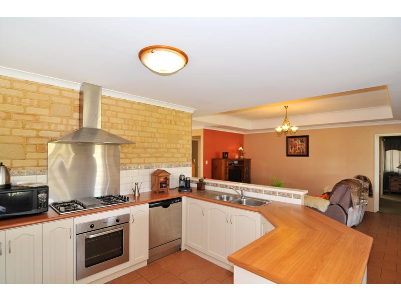 11 Evergreen Loop, Stake Hill WA 6210