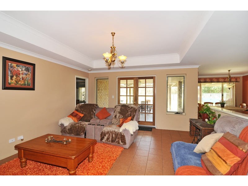 11 Evergreen Loop, Stake Hill WA 6210