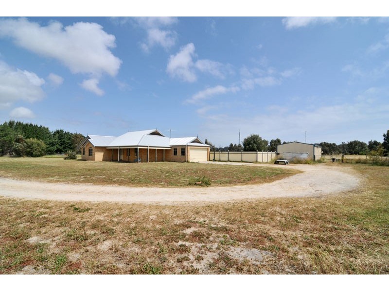 11 Evergreen Loop, Stake Hill WA 6210