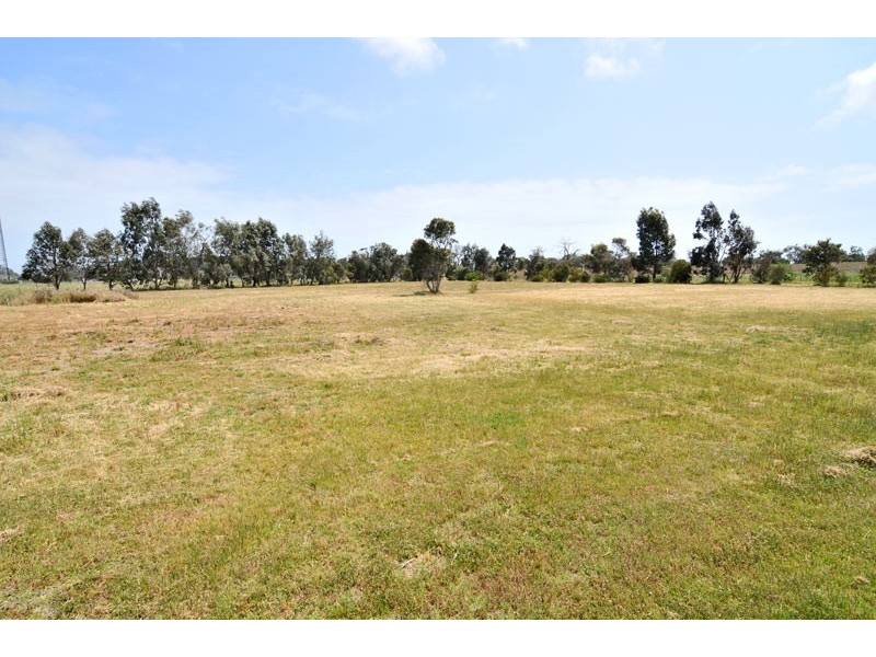 11 Evergreen Loop, Stake Hill WA 6210