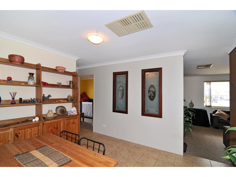 5 Winfield Place, Greenfields WA 6210