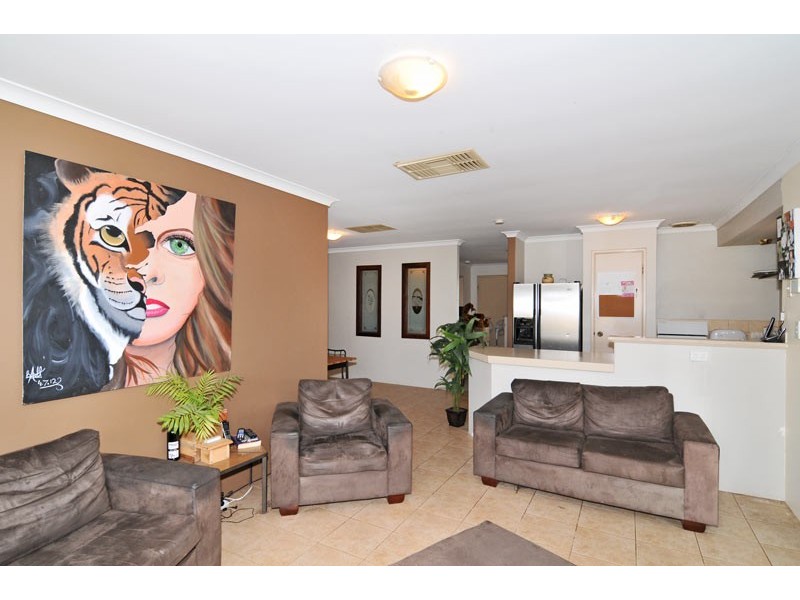 5 Winfield Place, Greenfields WA 6210