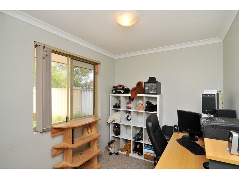 5 Winfield Place, Greenfields WA 6210