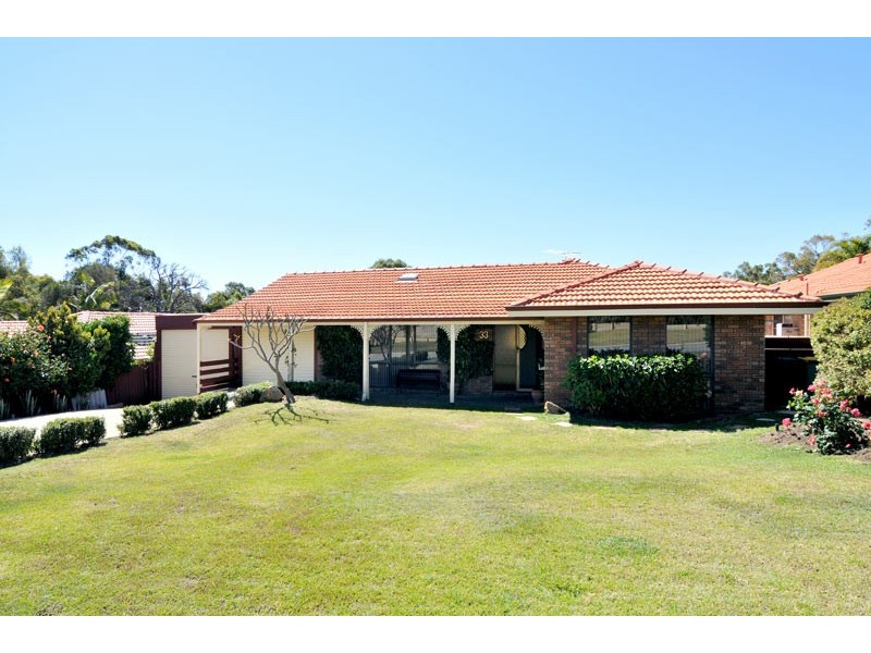 33 Tennyson Avenue, Halls Head WA 6210
