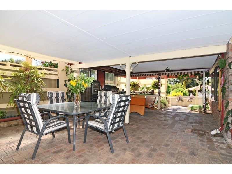 33 Tennyson Avenue, Halls Head WA 6210