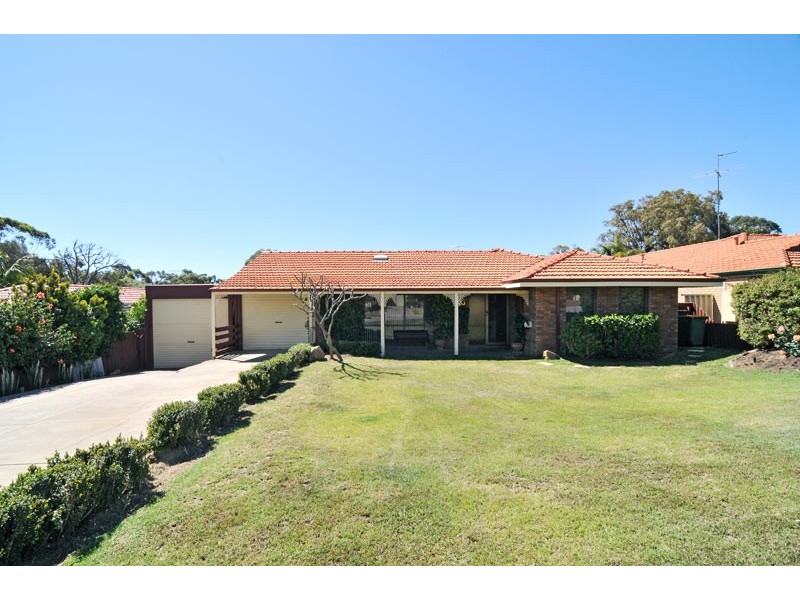 33 Tennyson Avenue, Halls Head WA 6210