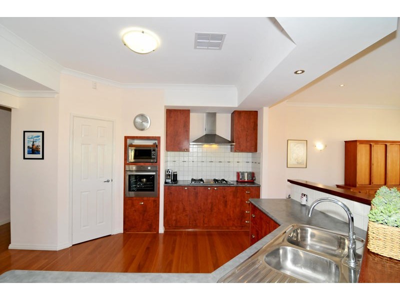 118 Yindana Bvd, Lakelands WA 6180