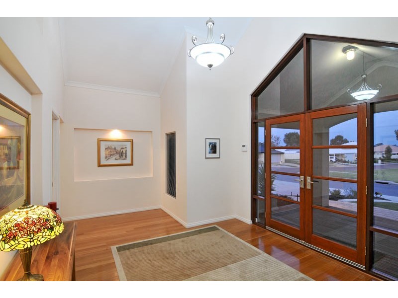 118 Yindana Bvd, Lakelands WA 6180