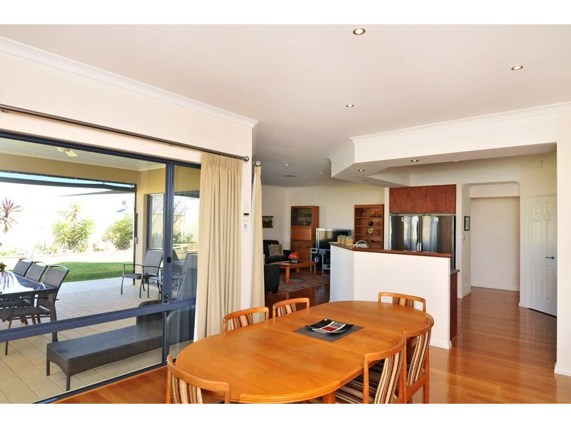 118 Yindana Bvd, Lakelands WA 6180