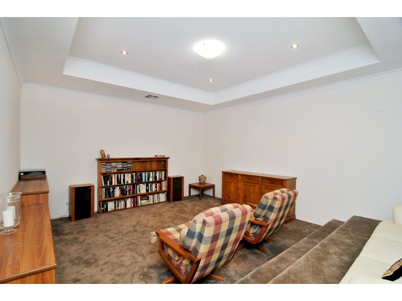 118 Yindana Bvd, Lakelands WA 6180